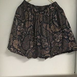 Floral mini skirt